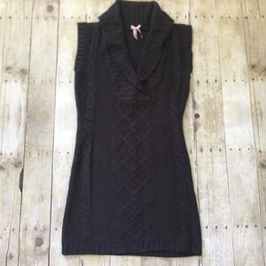 Derek Heart Tunic Sweater